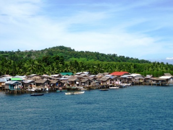Stilt houses in Basilan.JPG