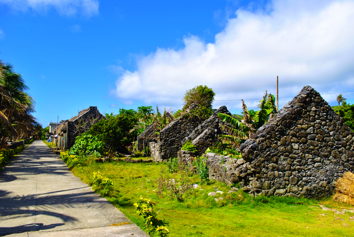 File:Savidug Ruins, Sabtang, Batanes by Rommel Natanauan.png - Philippines