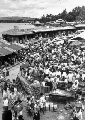 Marawi city open market 1948.jpg