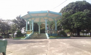 Gazebo at the plaza, Poblacion, Leon, Iloilo.jpg