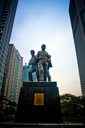 Makati City Ninoy Aquino Monument.jpg